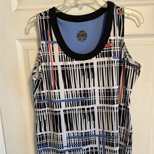 woman’s sports top